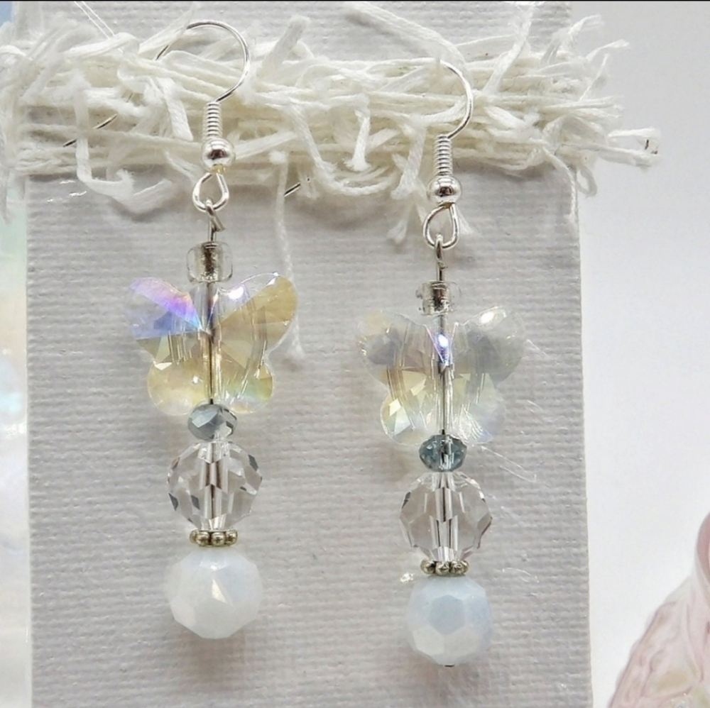 🆕️ Butterfly Crystal Earrings a1